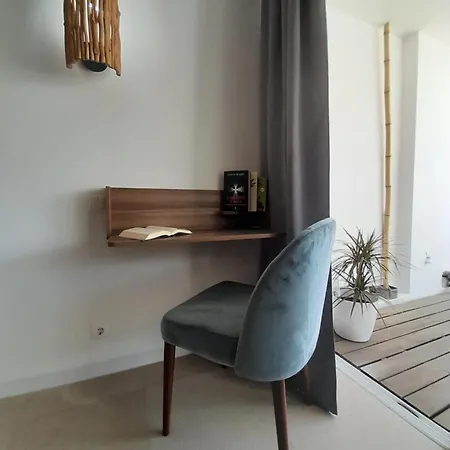 306, Apartamento *